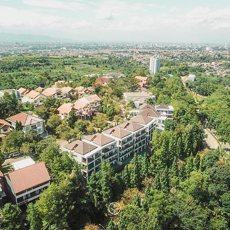 Narwastu Hill View Villa 6 Bedrooms With A Private Swimming Pool Бандунг Экстерьер фото