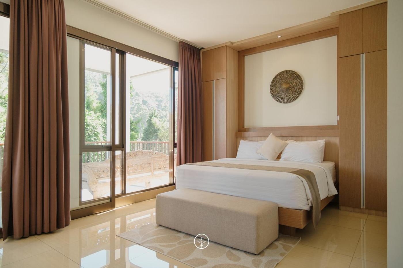 Narwastu Hill View Villa 6 Bedrooms With A Private Swimming Pool Бандунг Экстерьер фото