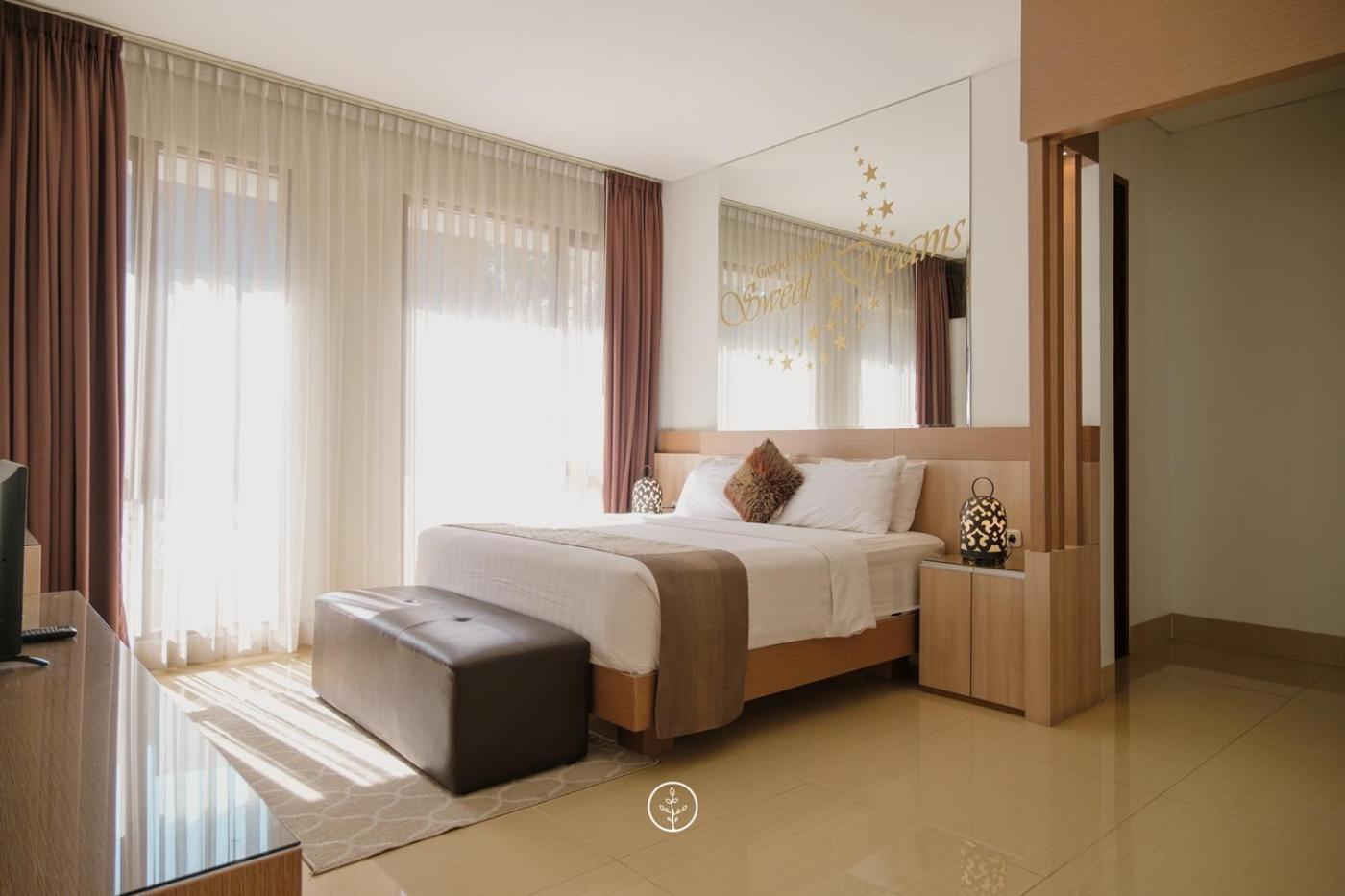 Narwastu Hill View Villa 6 Bedrooms With A Private Swimming Pool Бандунг Экстерьер фото