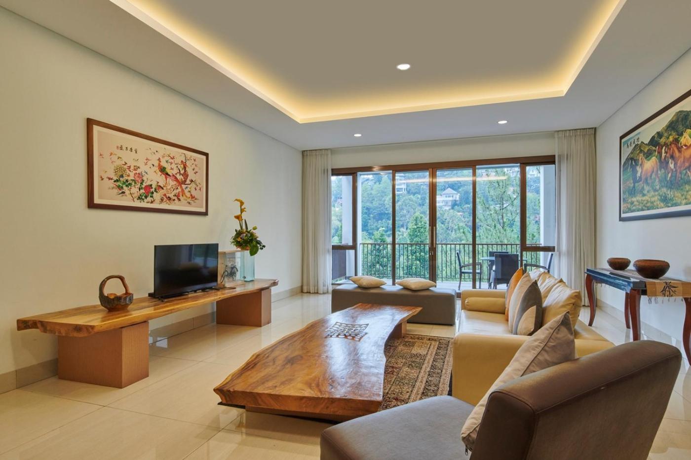 Narwastu Hill View Villa 6 Bedrooms With A Private Swimming Pool Бандунг Экстерьер фото