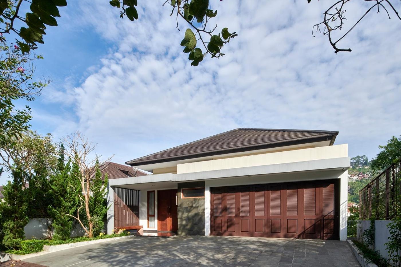 Narwastu Hill View Villa 6 Bedrooms With A Private Swimming Pool Бандунг Экстерьер фото